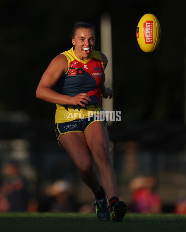 AFLW 2024 Round 08 - Collingwood v Adelaide - A-55387379