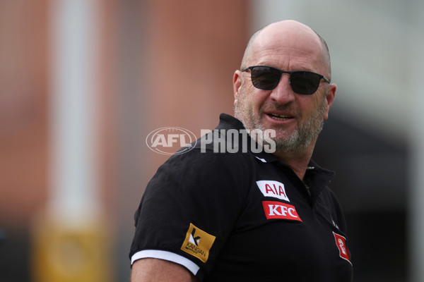 AFLW 2024 Round 08 - Collingwood v Adelaide - A-55390144