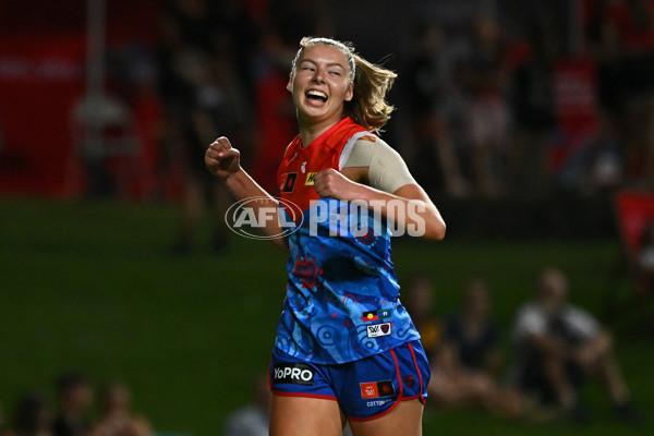 AFLW 2024 Round 09 - Hawthorn v Narrm - A-55431060