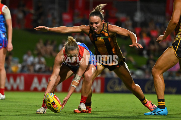 AFLW 2024 Round 09 - Hawthorn v Narrm - A-55431100