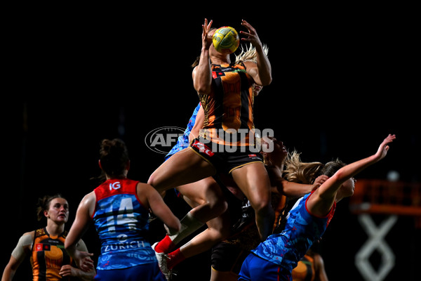 AFLW 2024 Round 09 - Hawthorn v Narrm - A-55453810