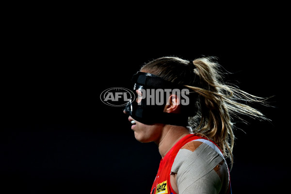 AFLW 2024 Round 09 - Hawthorn v Narrm - A-55463044