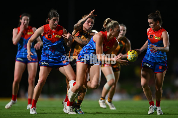 AFLW 2024 Round 09 - Hawthorn v Narrm - A-55463133