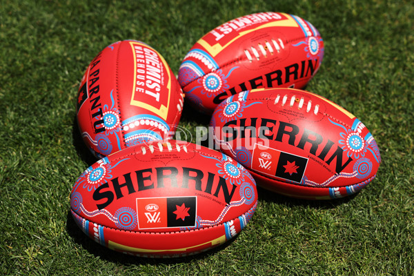 AFLW 2024 Round 09 - GWS v Walyalup - A-55465500