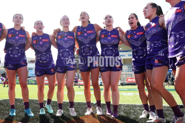 AFLW 2024 Round 09 - GWS v Walyalup - A-55466973