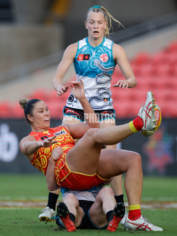 AFLW 2024 Round 09 - Gold Coast v Yartapuulti - A-55473001