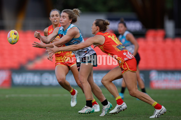 AFLW 2024 Round 09 - Gold Coast v Yartapuulti - A-55473002