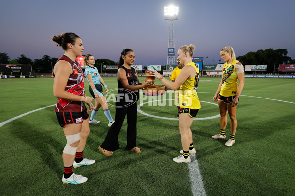 AFLW 2024 Round 09 - Essendon v Richmond - A-55480416