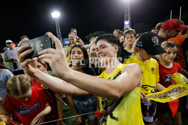 AFLW 2024 Round 09 - Essendon v Richmond - A-55484942