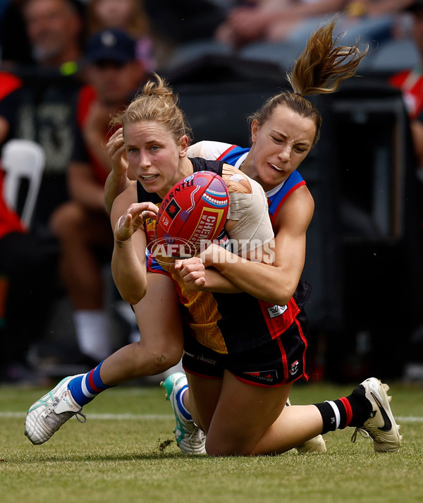 AFLW 2024 Round 09 - Western Bulldogs v Euro-Yroke - A-55487655