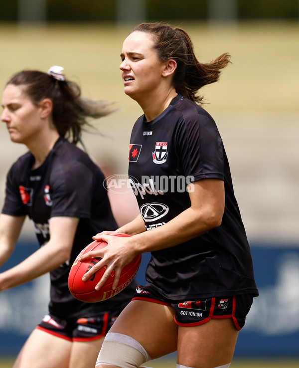 AFLW 2024 Round 09 - Western Bulldogs v Euro-Yroke - A-55488198