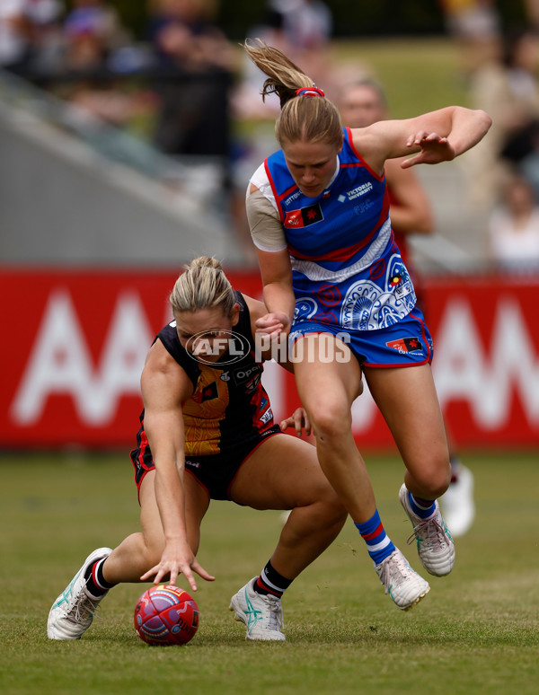 AFLW 2024 Round 09 - Western Bulldogs v Euro-Yroke - A-55488257