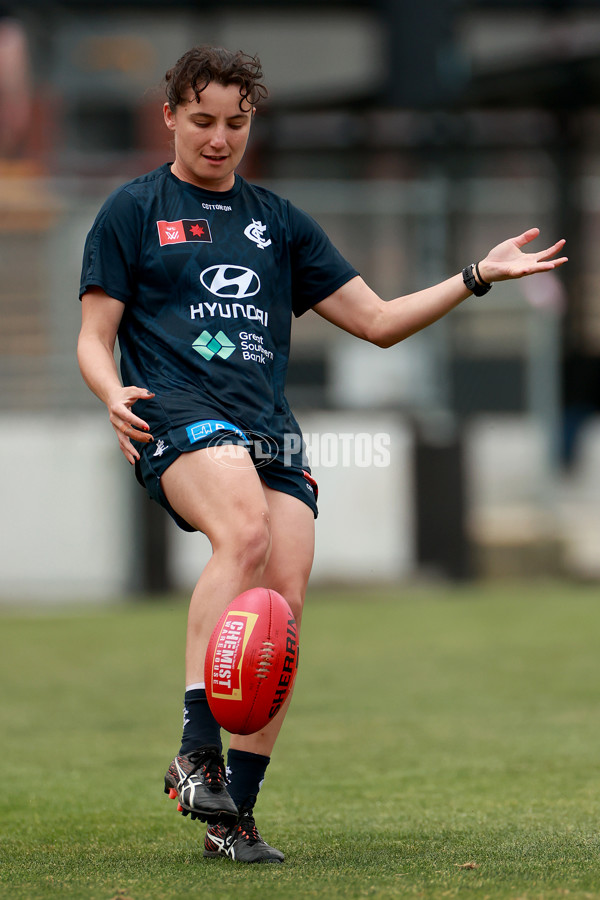 AFLW 2024 Round 09 - Collingwood v Carlton - A-55488279