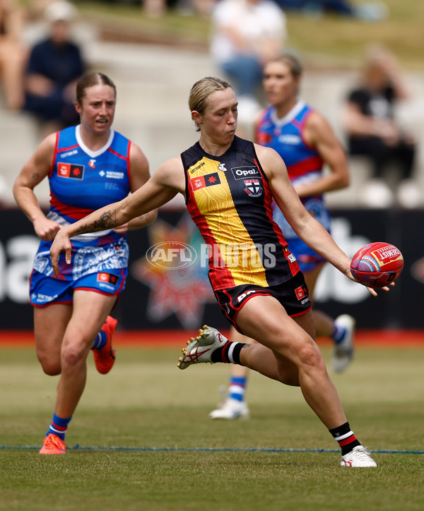 AFLW 2024 Round 09 - Western Bulldogs v Euro-Yroke - A-55489723