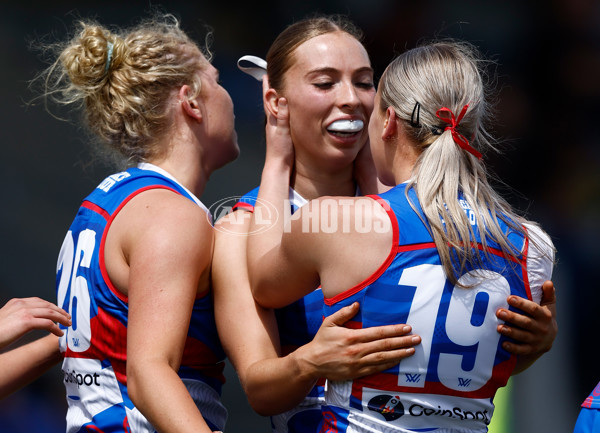 AFLW 2024 Round 09 - Western Bulldogs v Euro-Yroke - A-55489752