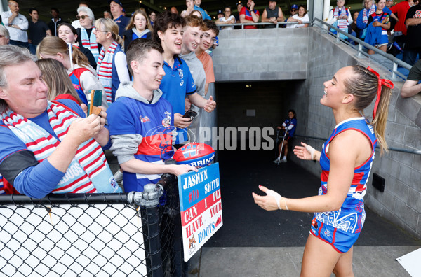 AFLW 2024 Round 09 - Western Bulldogs v Euro-Yroke - A-55489790