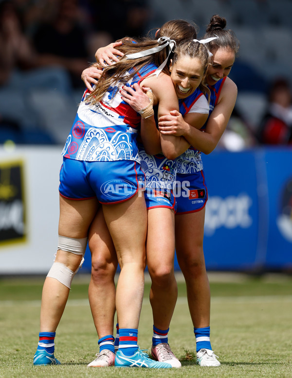 AFLW 2024 Round 09 - Western Bulldogs v Euro-Yroke - A-55490827