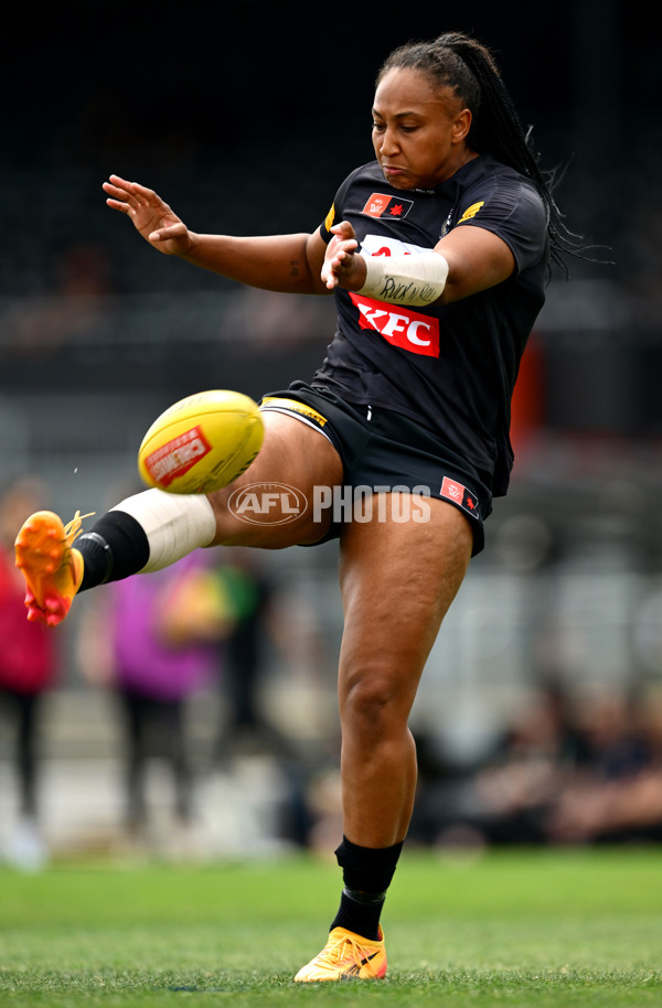 AFLW 2024 Round 09 - Collingwood v Carlton - A-55490837