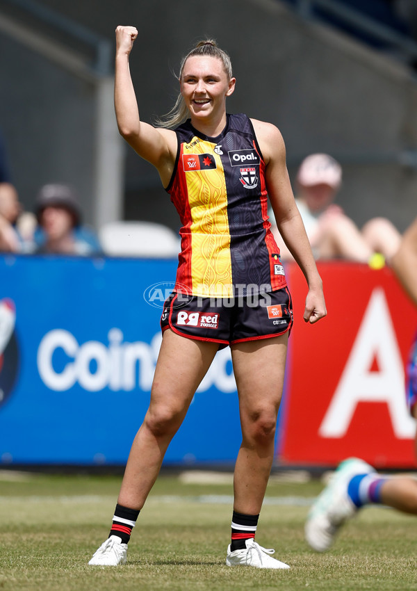 AFLW 2024 Round 09 - Western Bulldogs v Euro-Yroke - A-55490840