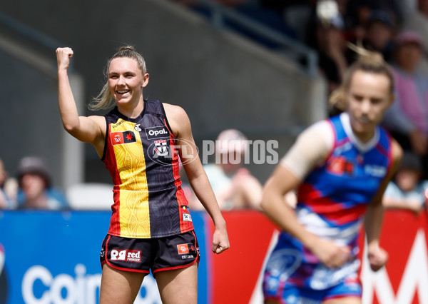 AFLW 2024 Round 09 - Western Bulldogs v Euro-Yroke - A-55490841