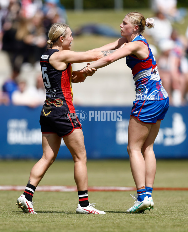 AFLW 2024 Round 09 - Western Bulldogs v Euro-Yroke - A-55490850