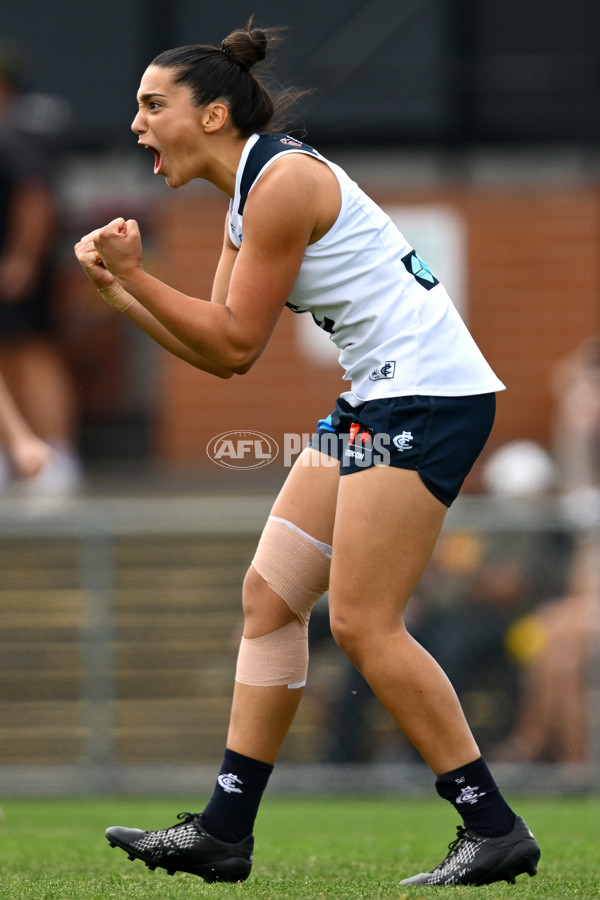 AFLW 2024 Round 09 - Collingwood v Carlton - A-55490857