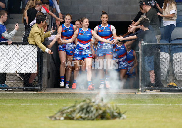 AFLW 2024 Round 09 - Western Bulldogs v Euro-Yroke - A-55492098