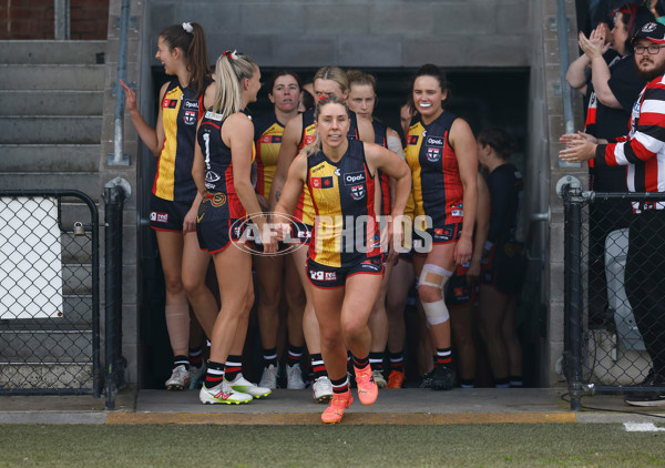 AFLW 2024 Round 09 - Western Bulldogs v Euro-Yroke - A-55493378