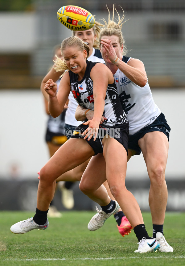 AFLW 2024 Round 09 - Collingwood v Carlton - A-55493419