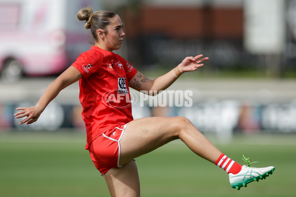 AFLW 2024 Round 09 - Gold Coast v Yartapuulti - A-55495160