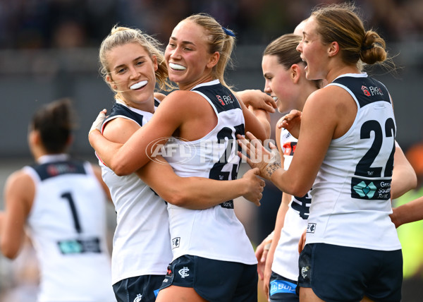 AFLW 2024 Round 09 - Collingwood v Carlton - A-55495174