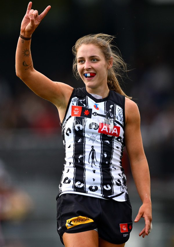 AFLW 2024 Round 09 - Collingwood v Carlton - A-55495183