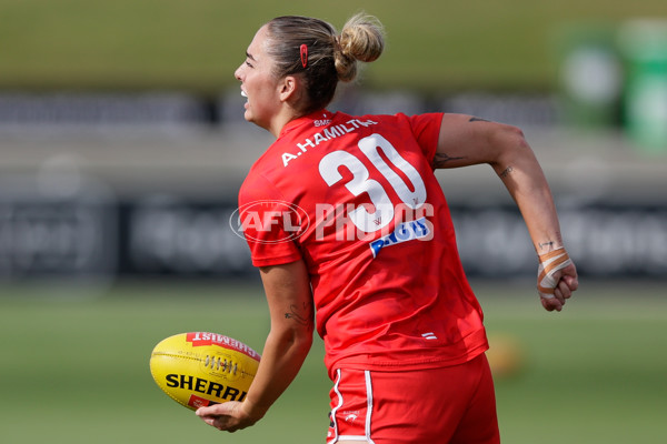 AFLW 2024 Round 09 - Brisbane v Sydney - A-55495219