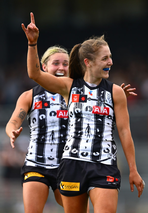 AFLW 2024 Round 09 - Collingwood v Carlton - A-55495772