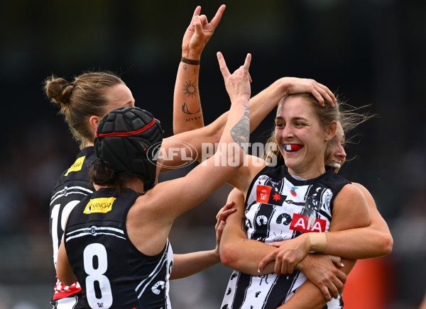 AFLW 2024 Round 09 - Collingwood v Carlton - A-55495776