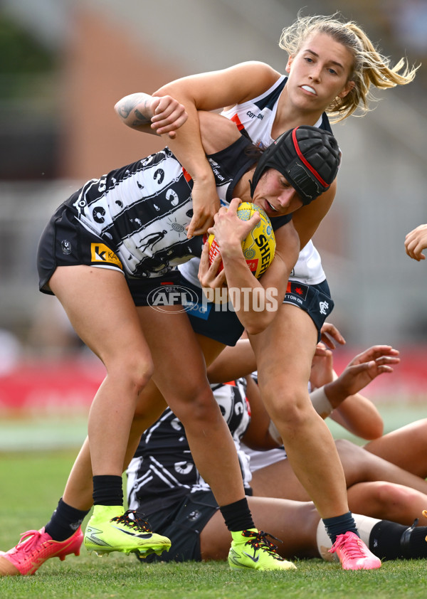 AFLW 2024 Round 09 - Collingwood v Carlton - A-55495799