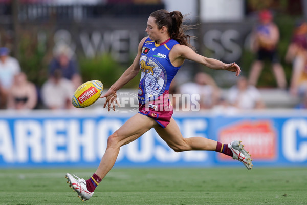 AFLW 2024 Round 09 - Brisbane v Sydney - A-55497818