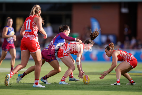 AFLW 2024 Round 09 - Brisbane v Sydney - A-55497851