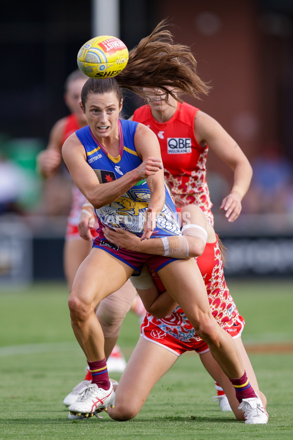 AFLW 2024 Round 09 - Brisbane v Sydney - A-55498315