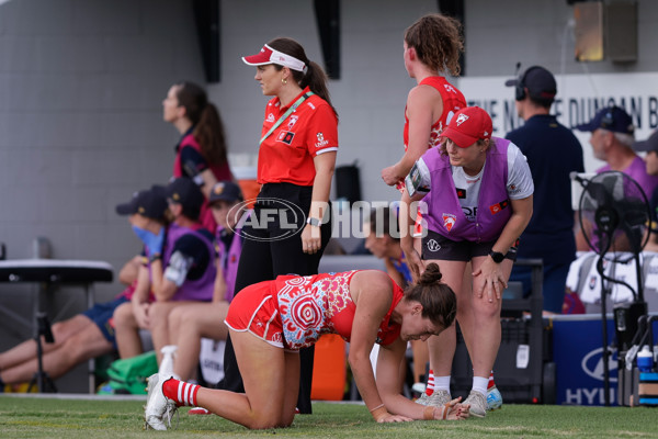 AFLW 2024 Round 09 - Brisbane v Sydney - A-55498334