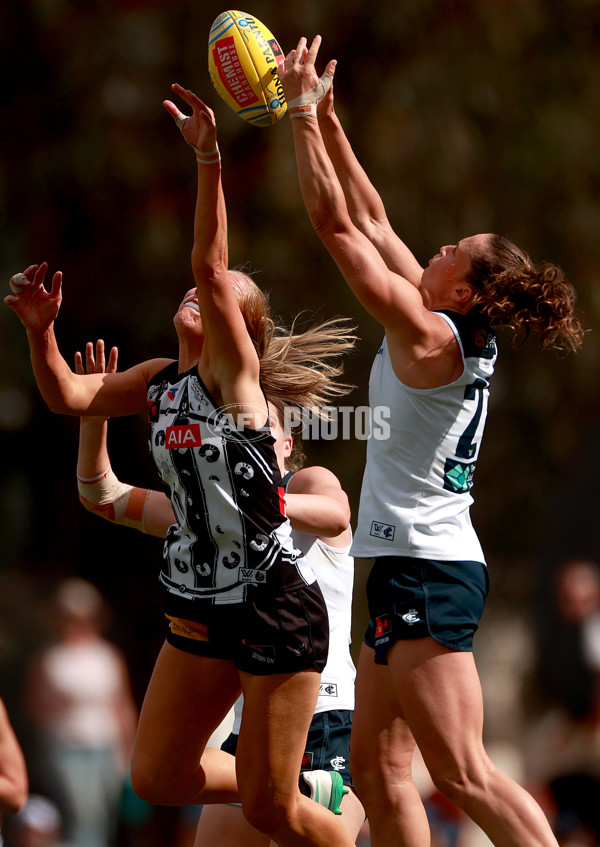 AFLW 2024 Round 09 - Collingwood v Carlton - A-55498347