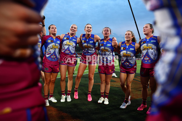 AFLW 2024 Round 09 - Brisbane v Sydney - A-55500599