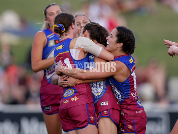 AFLW 2024 Round 09 - Brisbane v Sydney - A-55501143