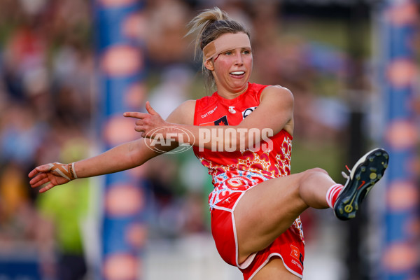 AFLW 2024 Round 09 - Brisbane v Sydney - A-55501144