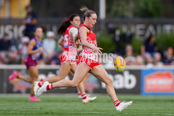 AFLW 2024 Round 09 - Brisbane v Sydney - A-55501147