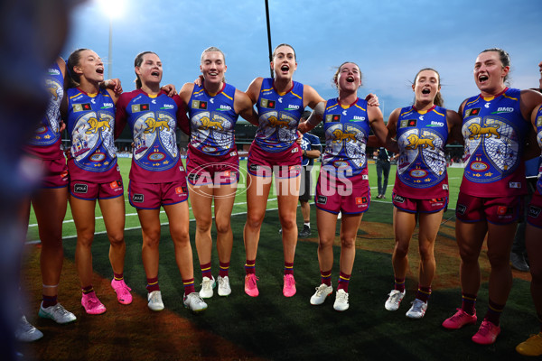 AFLW 2024 Round 09 - Brisbane v Sydney - A-55501182