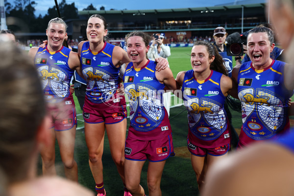 AFLW 2024 Round 09 - Brisbane v Sydney - A-55501183