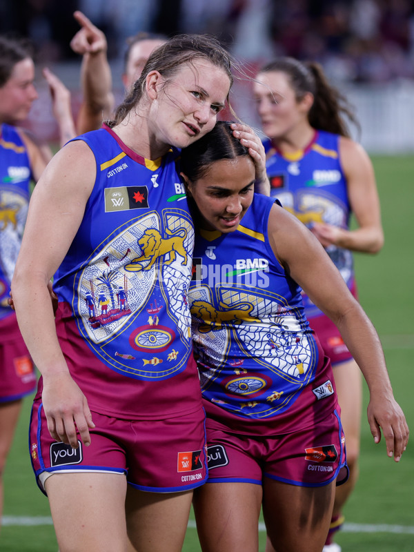 AFLW 2024 Round 09 - Brisbane v Sydney - A-55503136