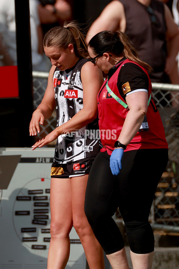 AFLW 2024 Round 09 - Collingwood v Carlton - A-55503189