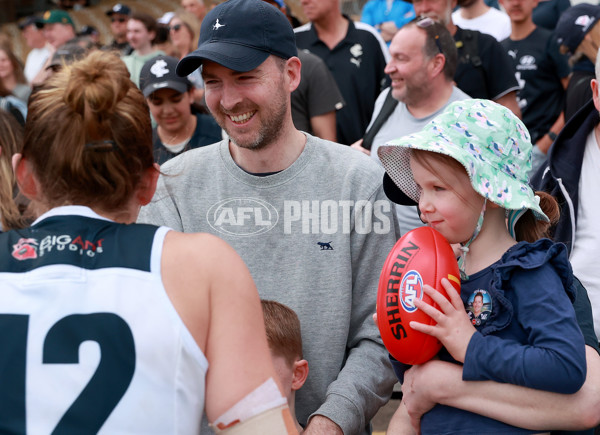 AFLW 2024 Round 09 - Collingwood v Carlton - A-55503195